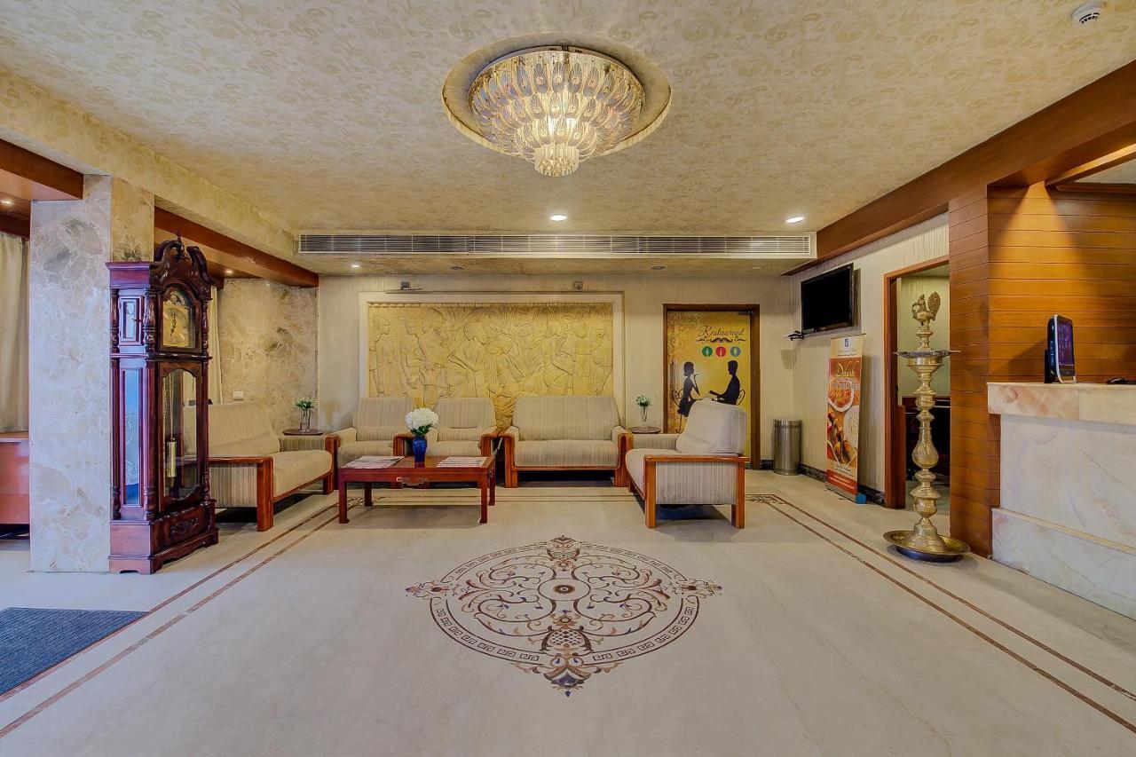 Hotel Metro Grand