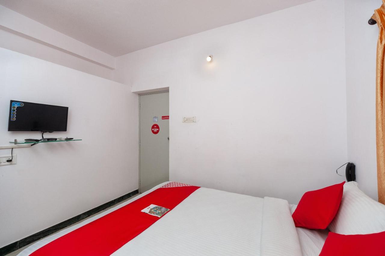 Hotel Oyo 18734 Vivin Park 3*