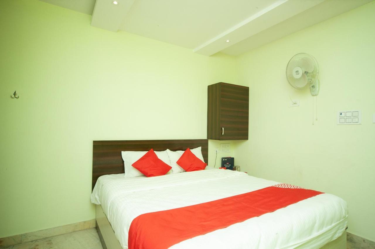 Hotel Oyo 27032 Sri Kumaran Residency 3*