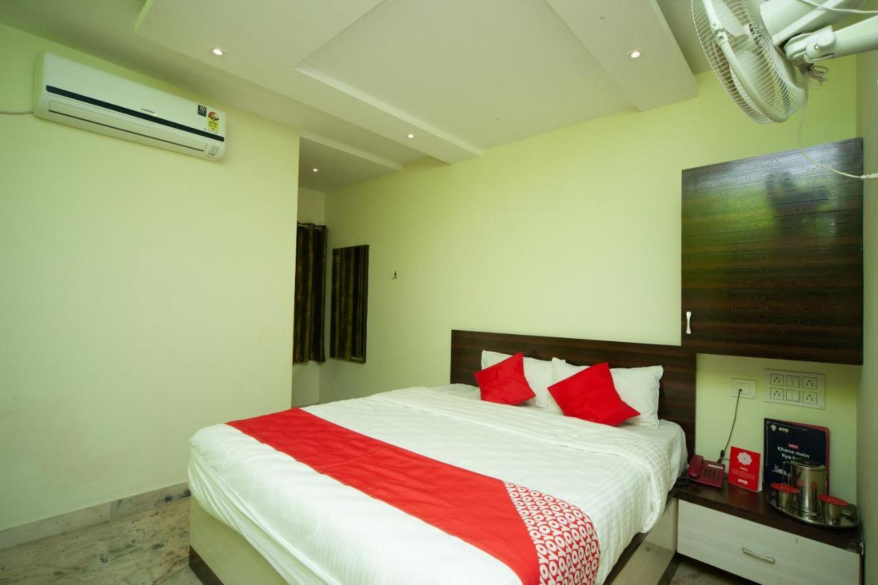 Hotel Oyo 27032 Sri Kumaran Residency