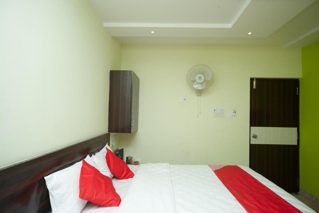 Hotel Oyo 27032 Sri Kumaran Residency 3*