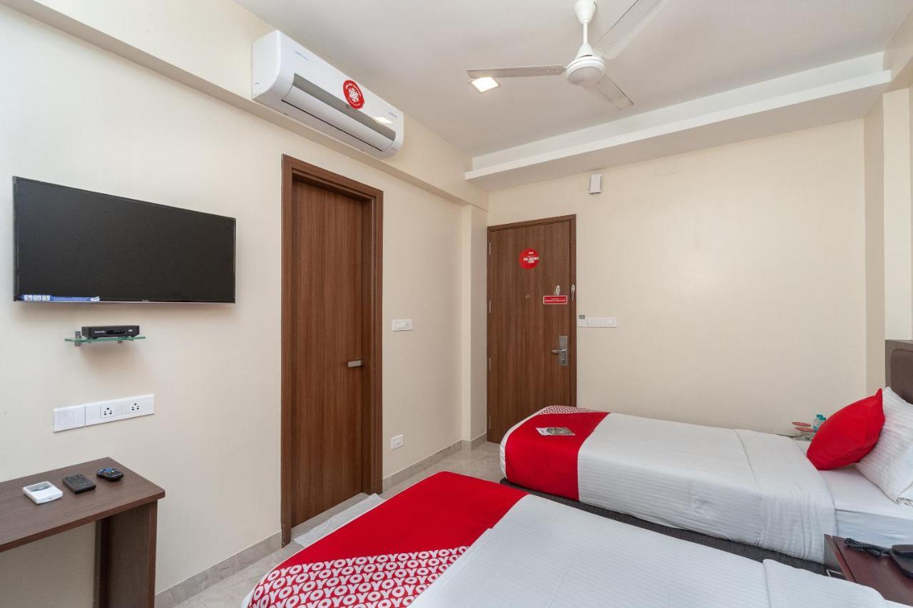 Hotel Capital O 17356 Cute Orange Service 3*