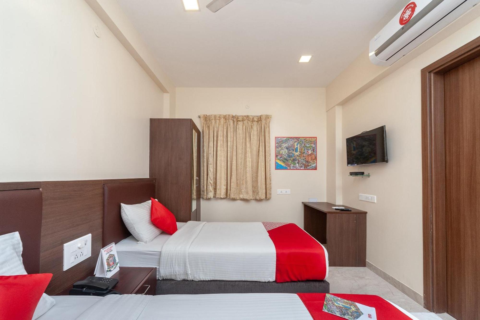 Hotel Capital O 17356 Cute Orange Service 3*