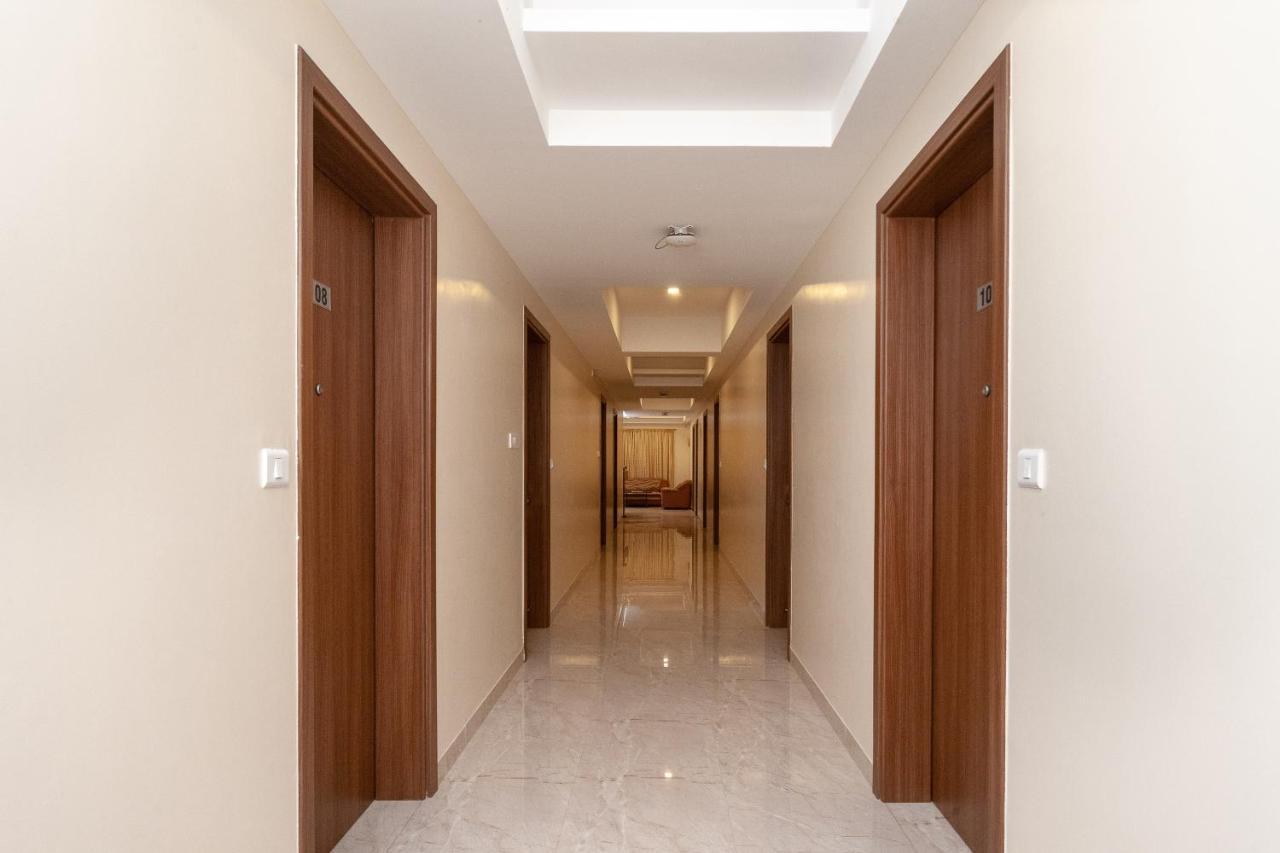 Hotel Capital O 17356 Cute Orange Service Chennai
