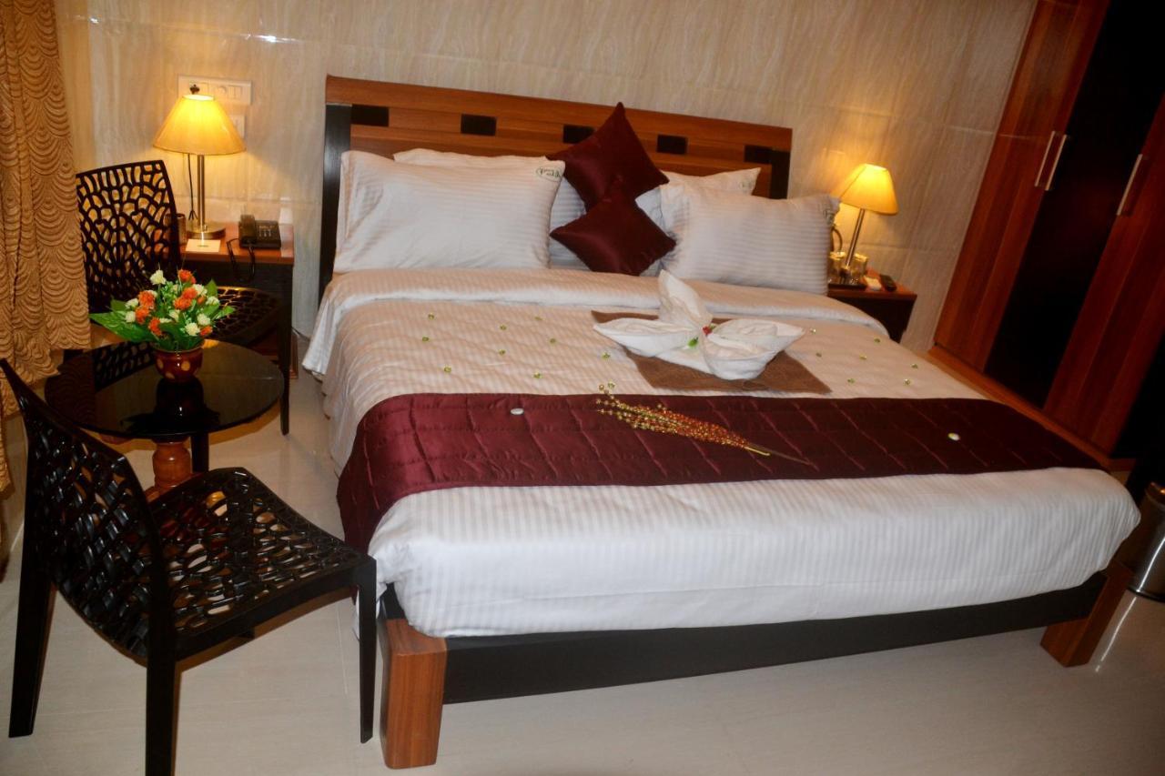 Peace Hotel 2*