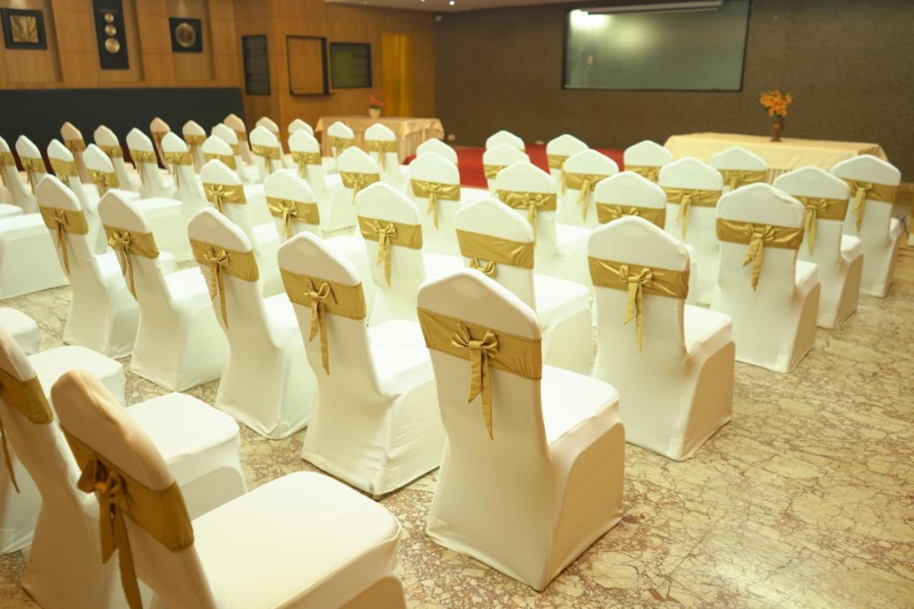 The Metroplace Inside Ascendas It Park Taramani 3*