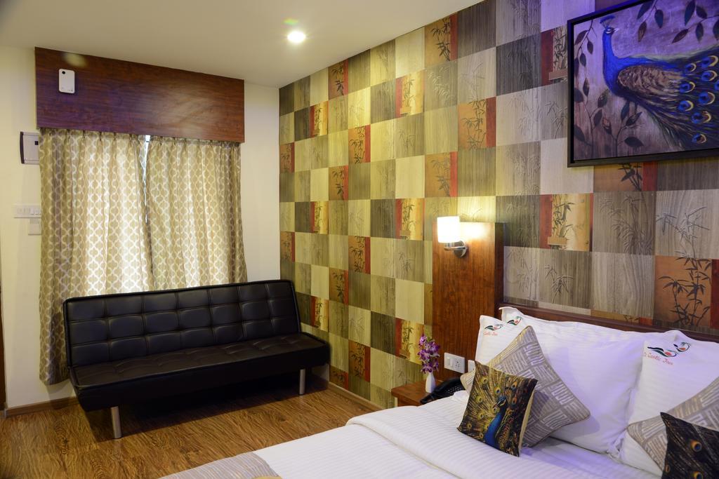 Hotel De Castle 3*