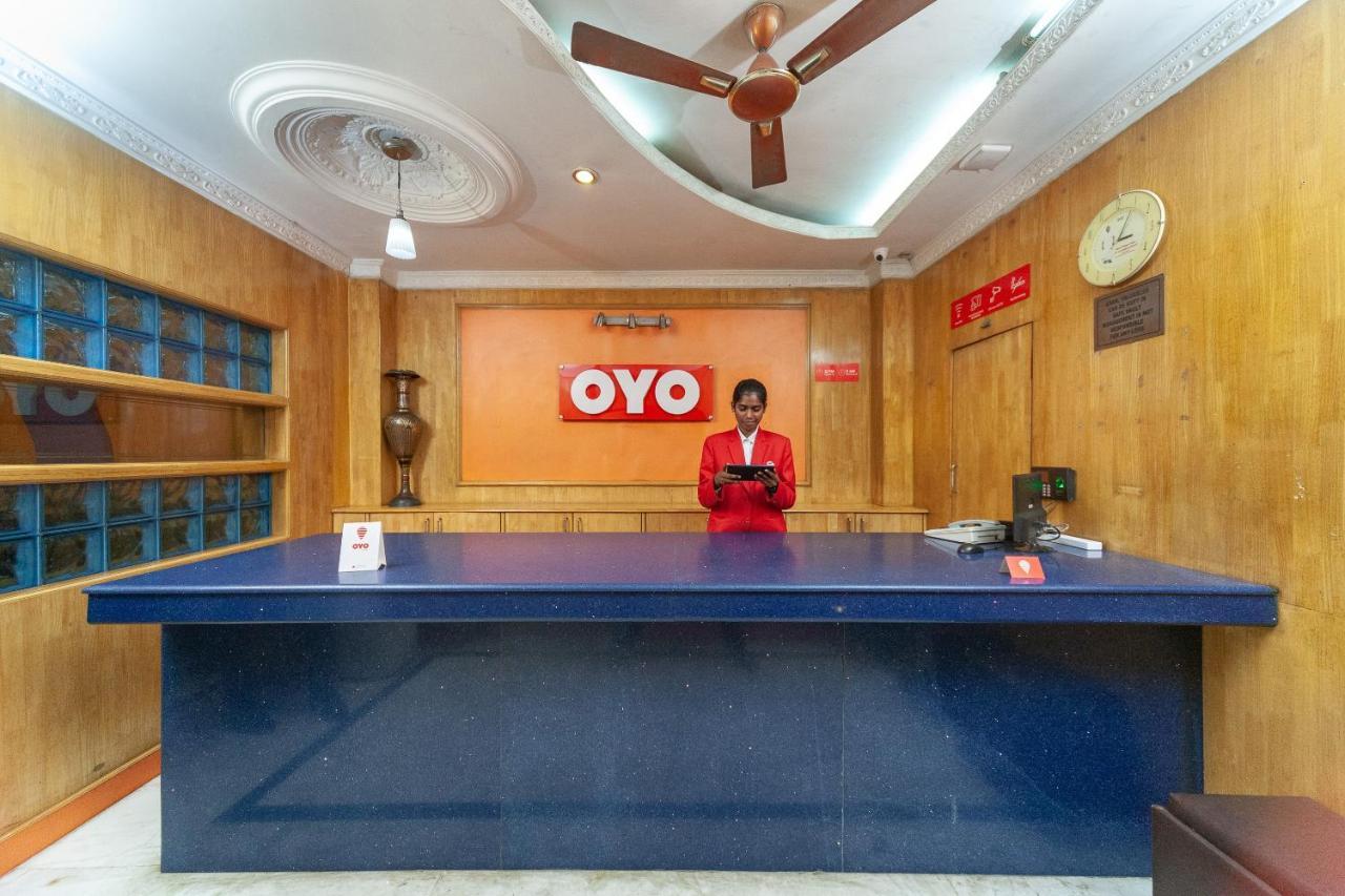Hotel Oyo Flagship 15018 Golden Manor
