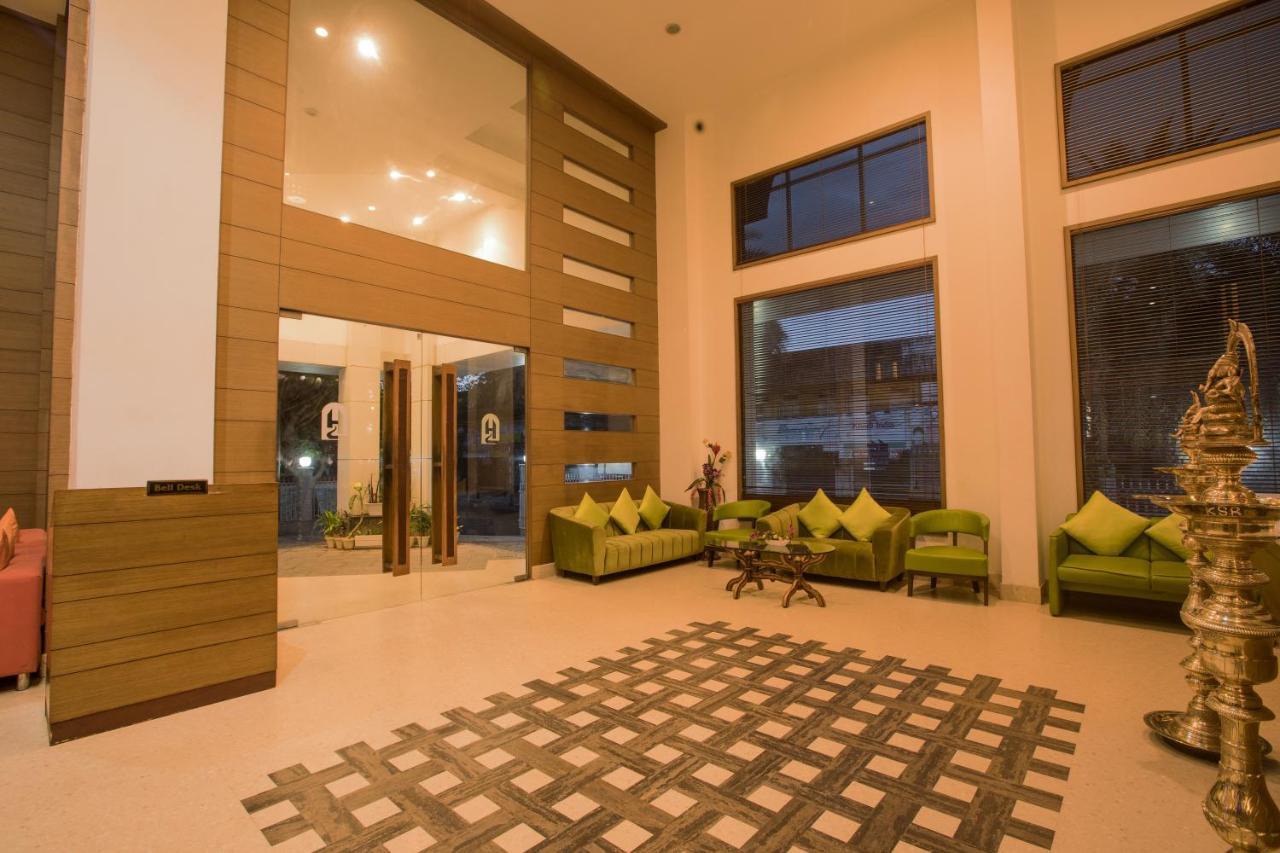 Shelter Hotel
