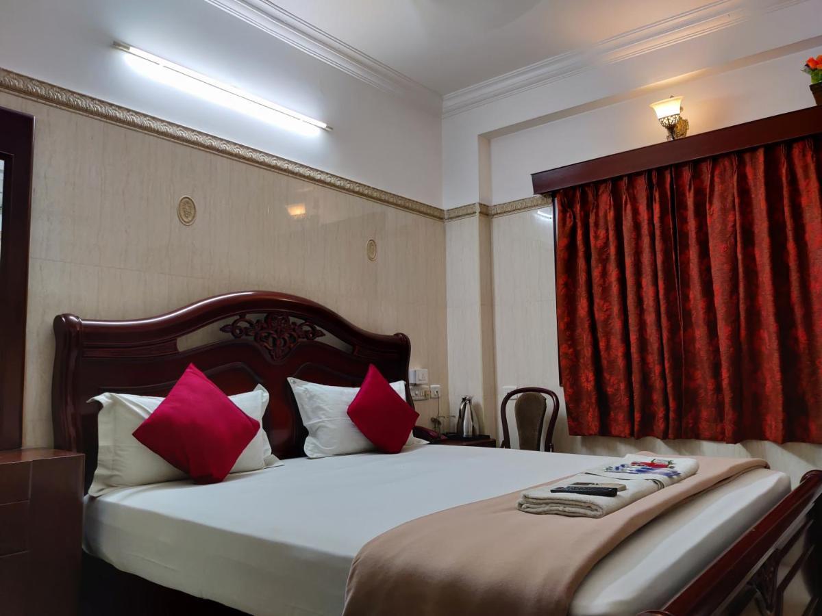 Hotel Grand View Residency