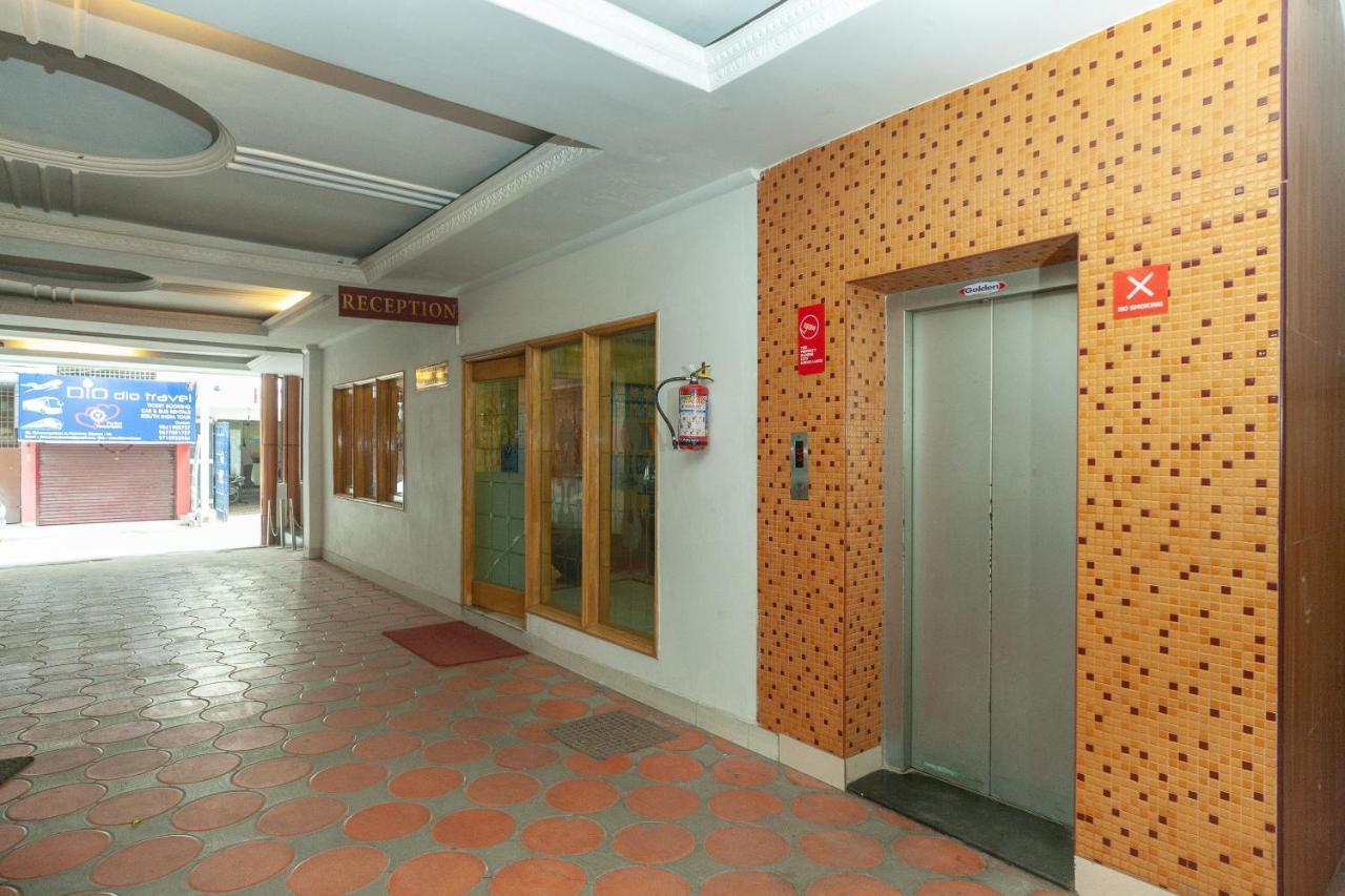 Oyo Flagship 15018 Golden Manor 3*