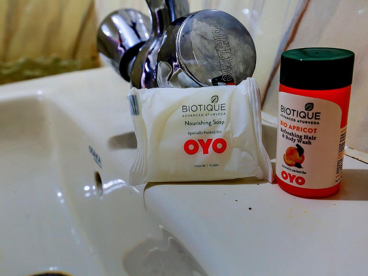 Hotel Vaccinated Staff- Oyo Flagship 475 Audi Nivas, North Usman Road 3*
