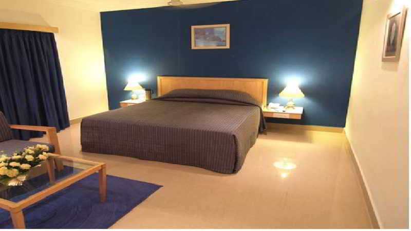 Ramada By Wyndham Egmore Hotel 5*
