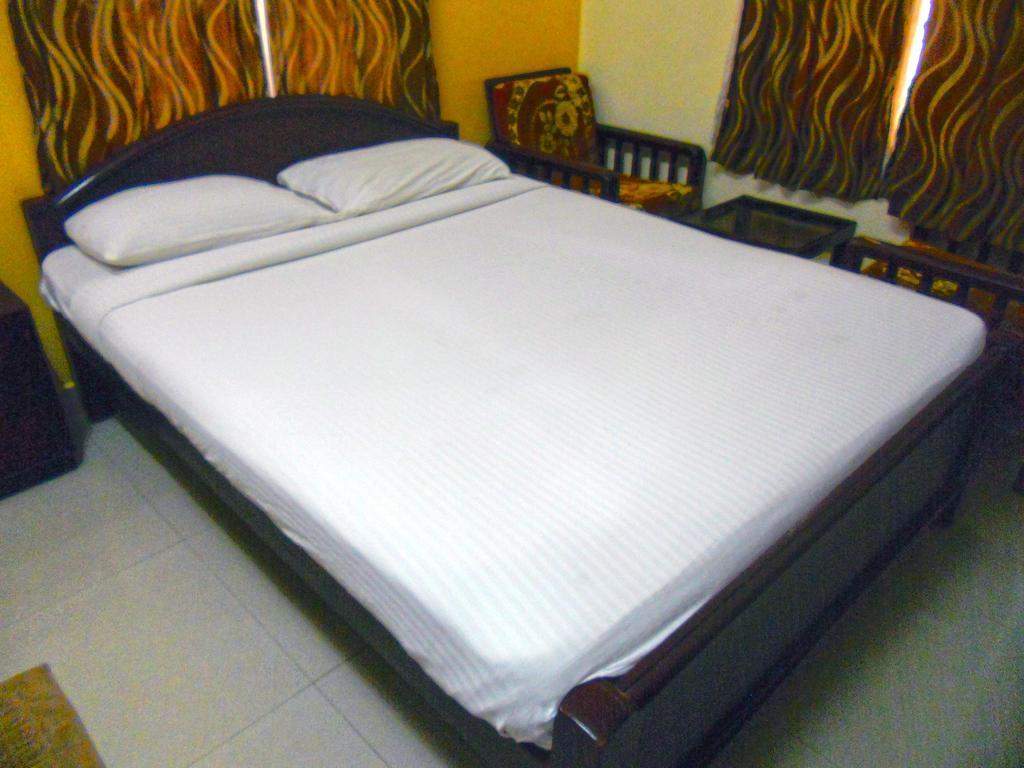 Hotel Gemini Residency