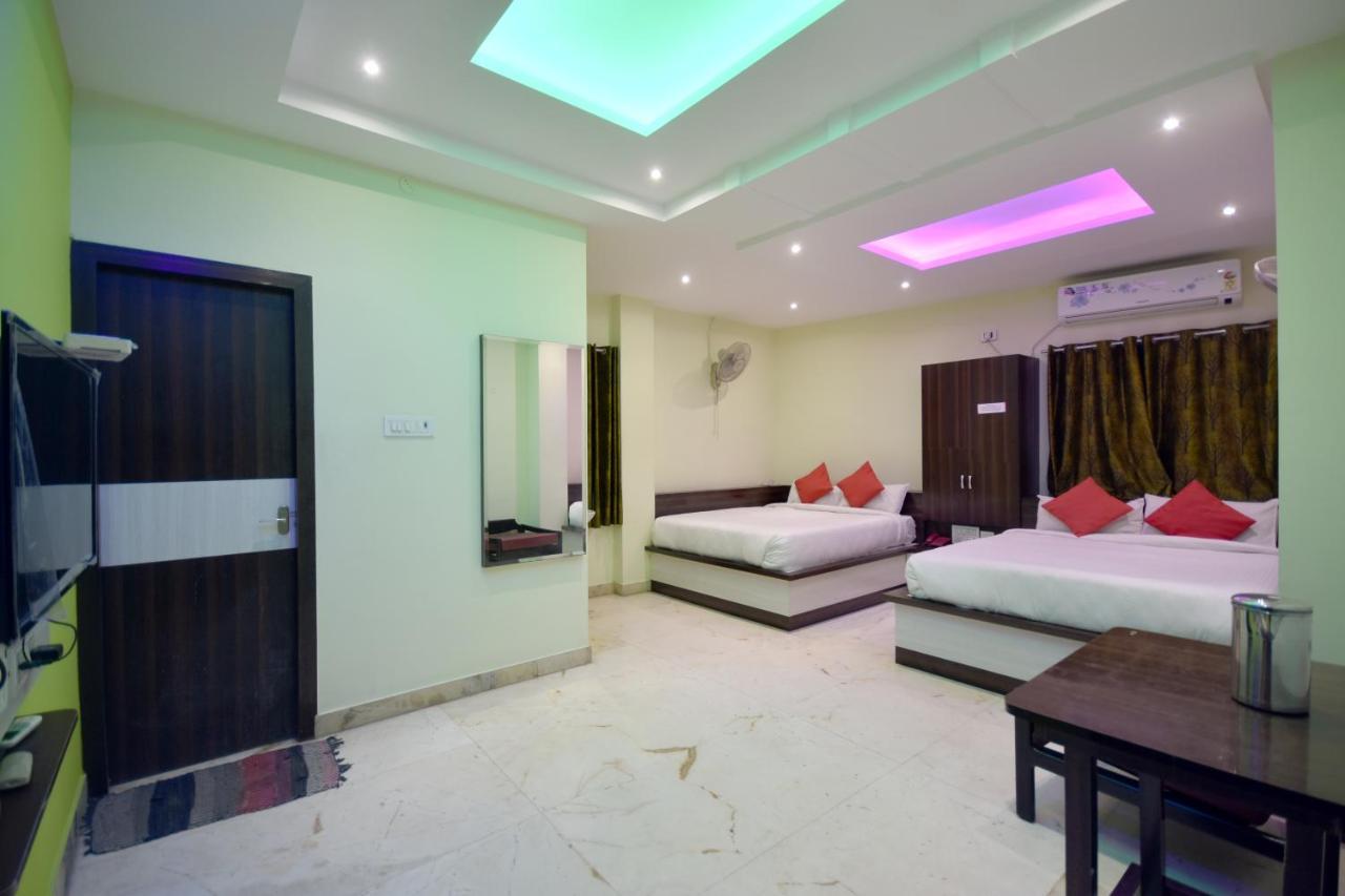 Sri Kumaran Residency