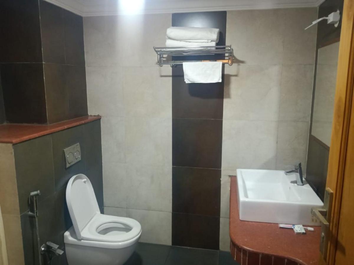 Hotel Malayalee Club