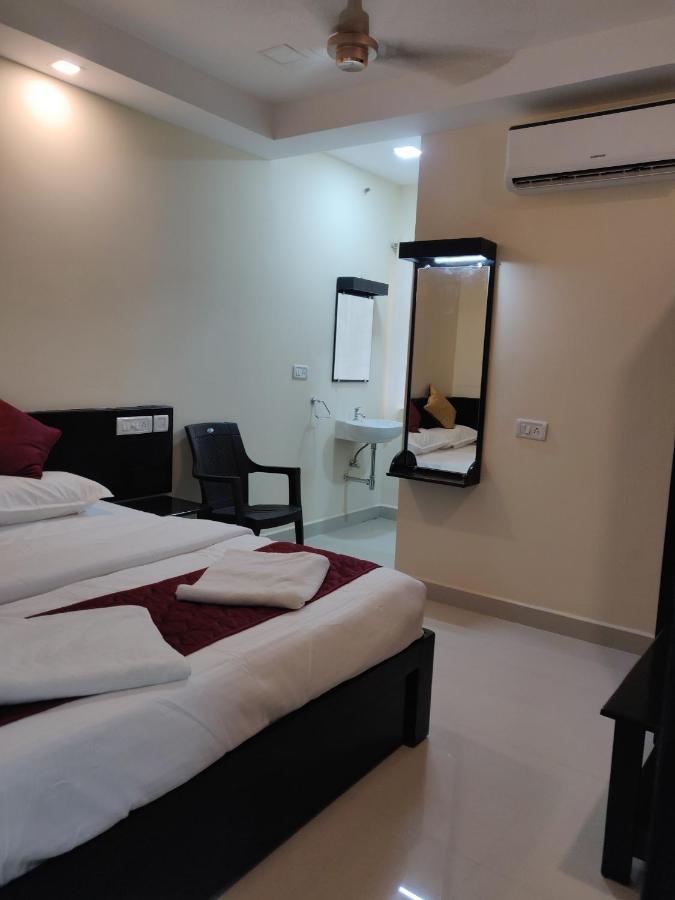 Hotel Sri Vignesh Residency