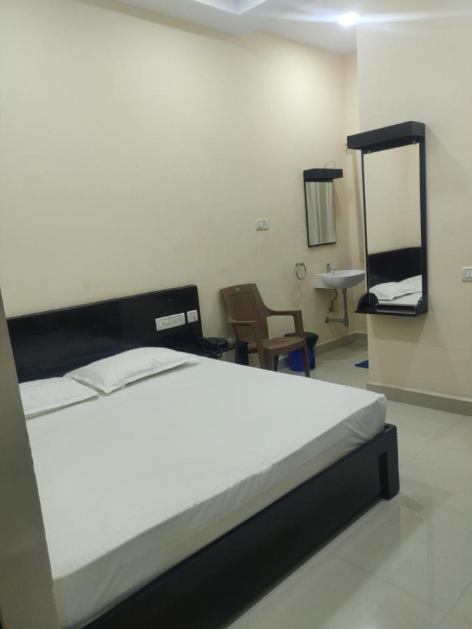 Sri Vignesh Residency Hotel 2*