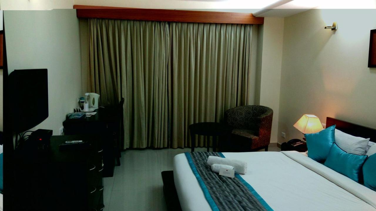 Hotel Siesta Town Hall *