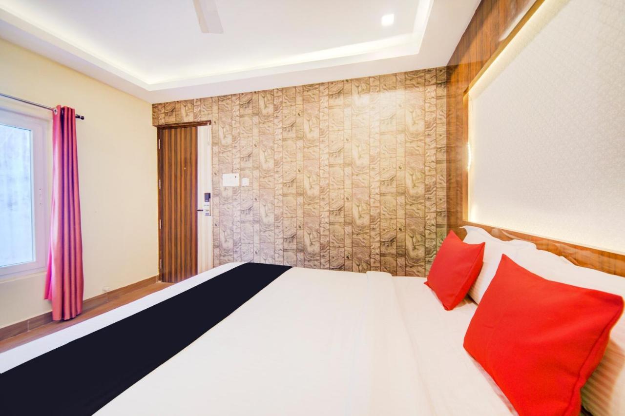 Hotel Collection O 75820 Madras Metro Club, T Nagar Chennai