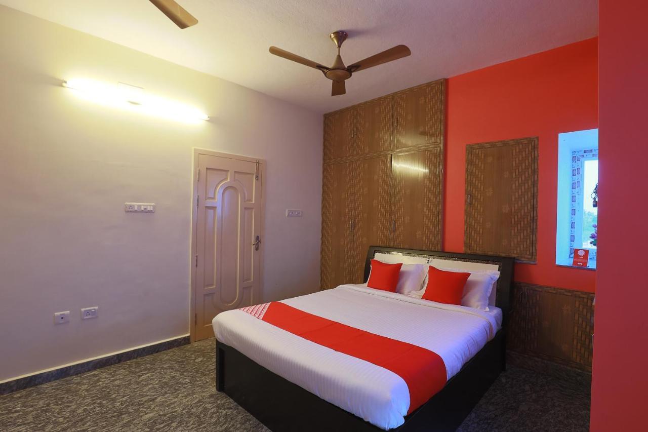 Oyo 38695 Peninsula Holiday Resorts Hotel