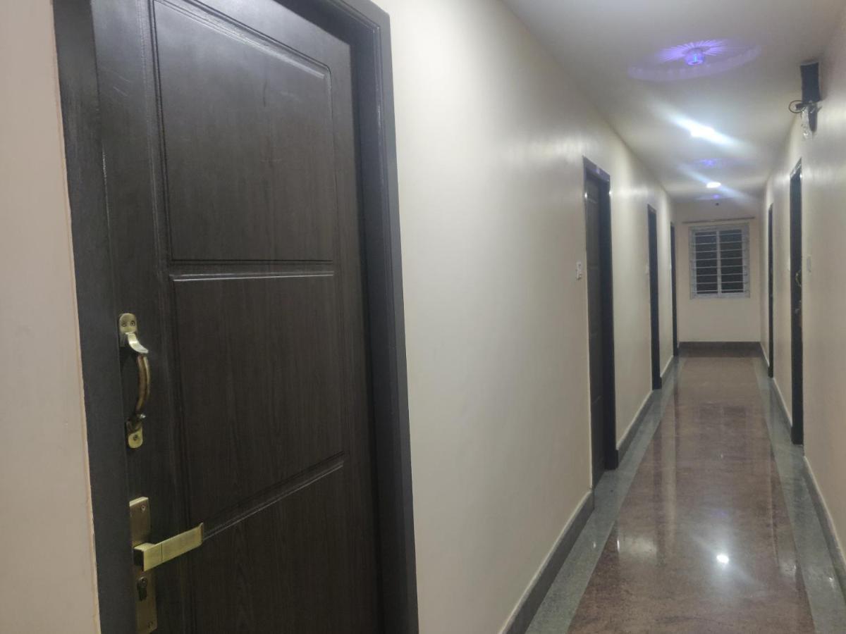 Sri Vignesh Residency 2*