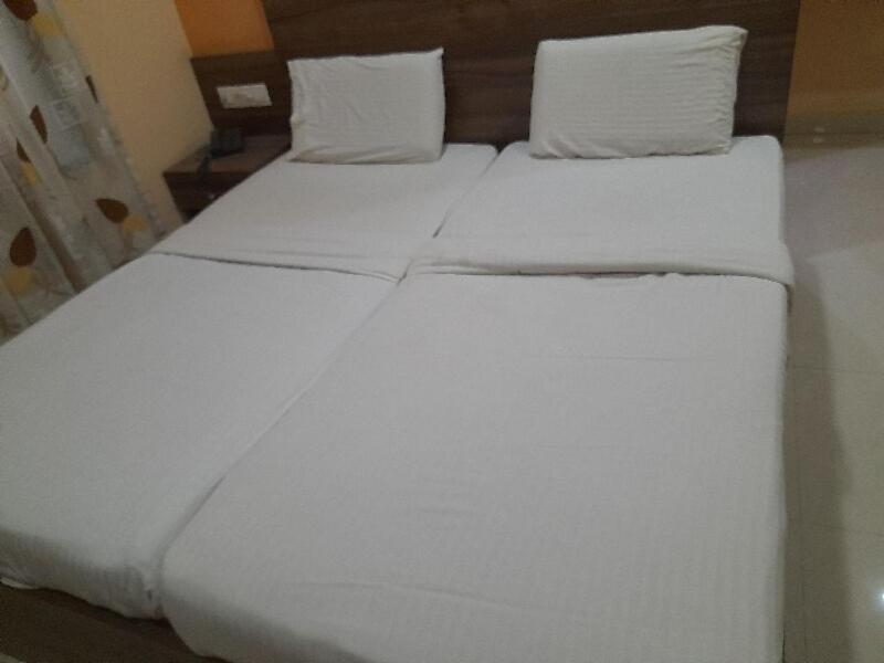 Capital O 80649 Apple Palace 3* Chennai