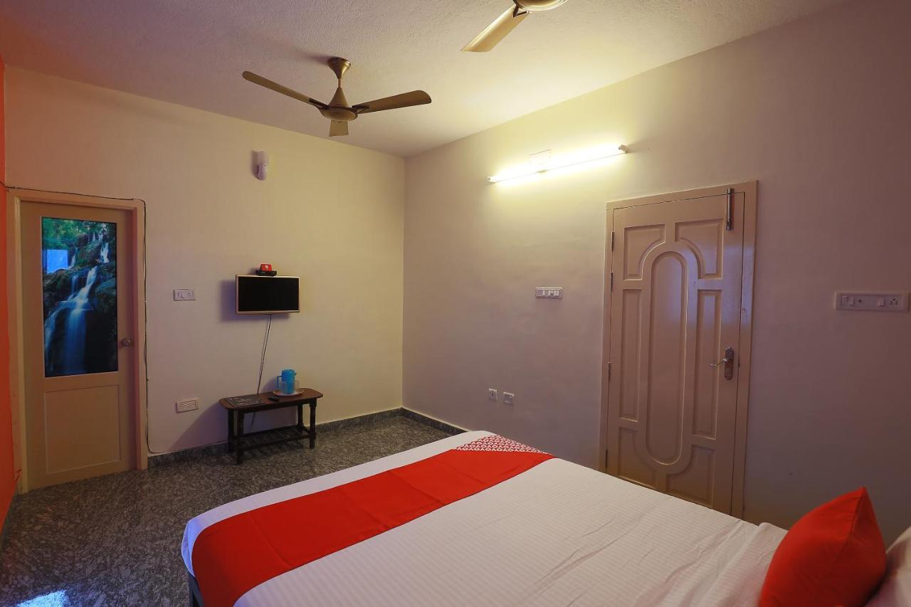 Oyo 38695 Peninsula Holiday Resorts 3* Chennai