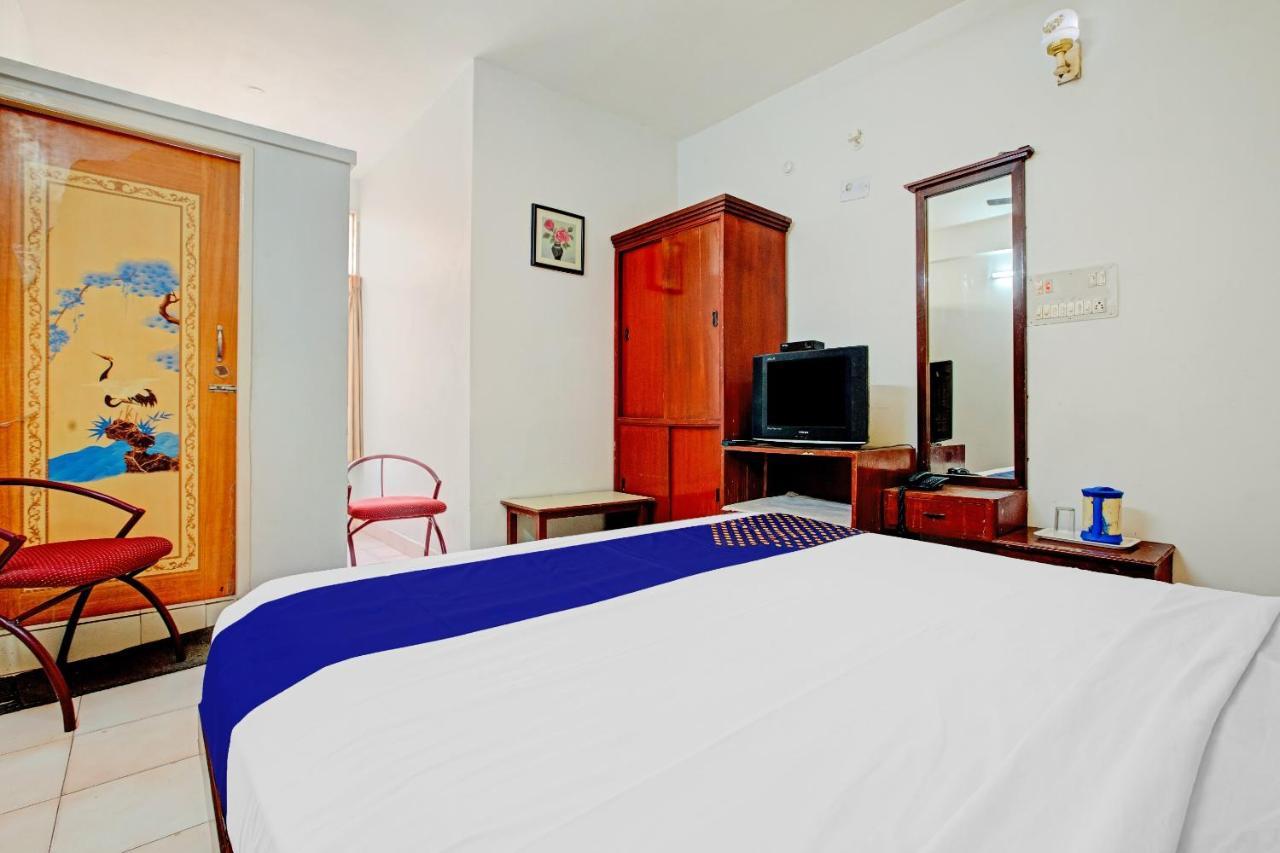 Spot On 78792 Moore Residency Chennai