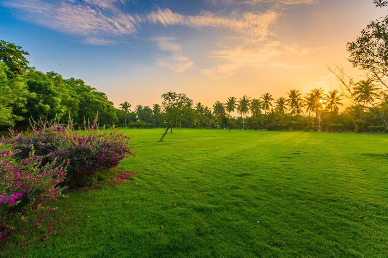 Hanu Reddy Residences - Spp Gardens Bed & Breakfast *