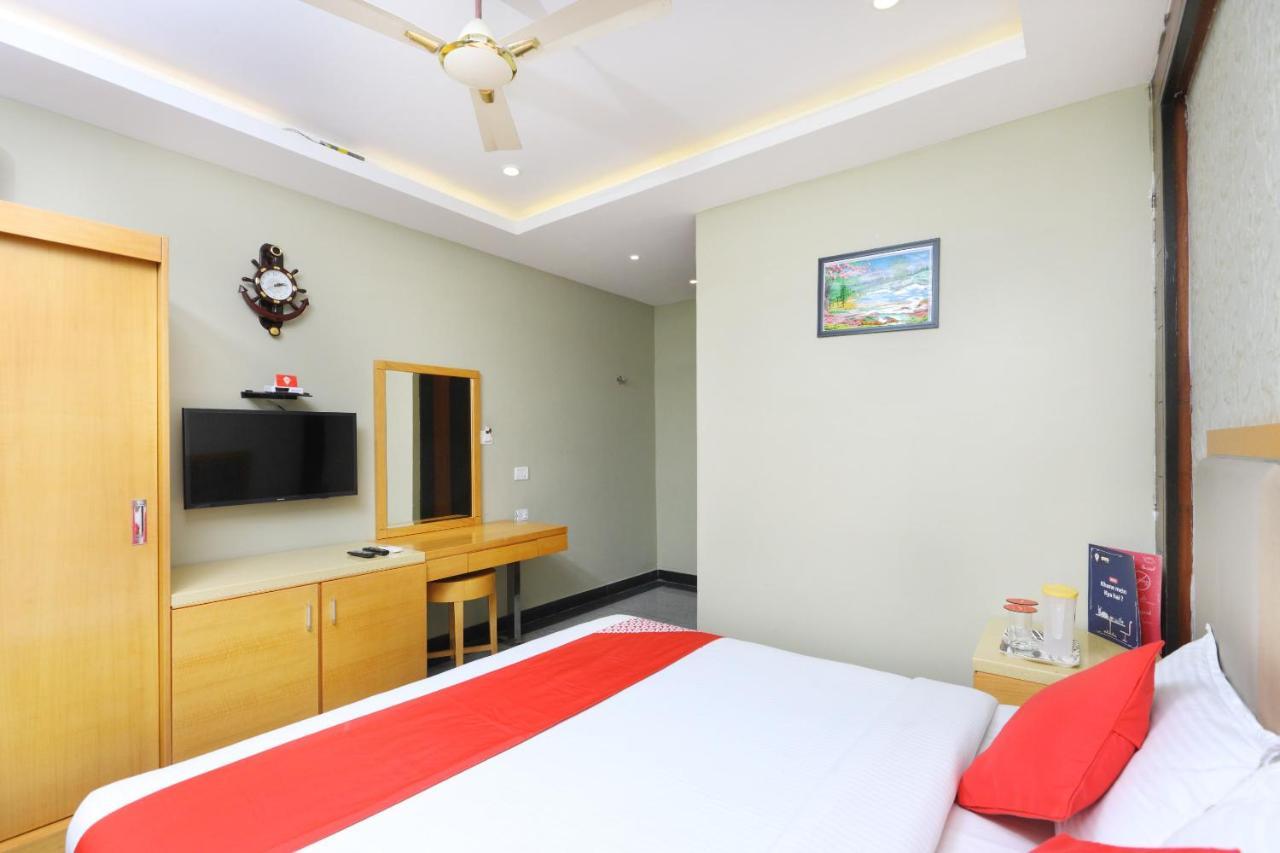 Hotel Collection O 5446 Maharajay Chennai