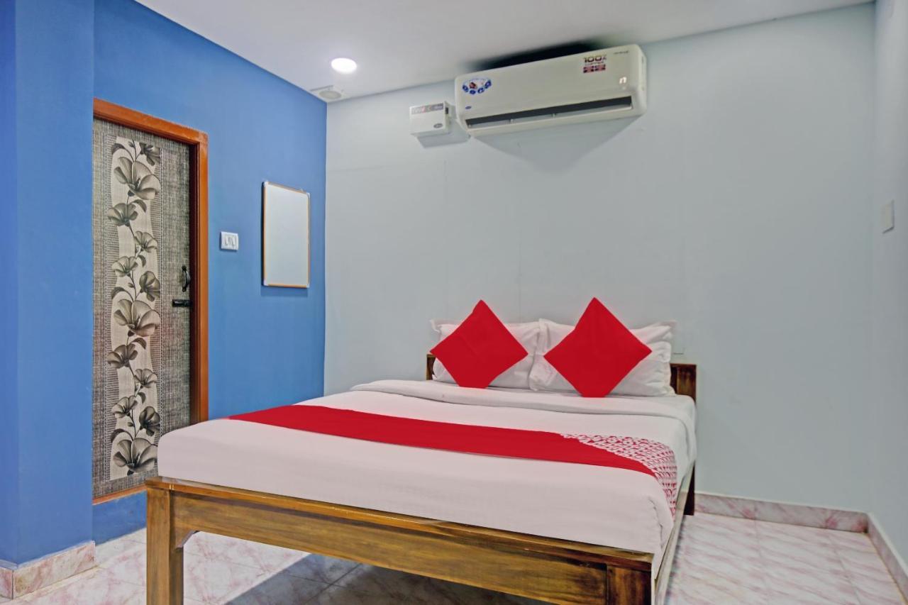 Hotel Oyo Flagship 80305 Sai Sakthi Residency 3*