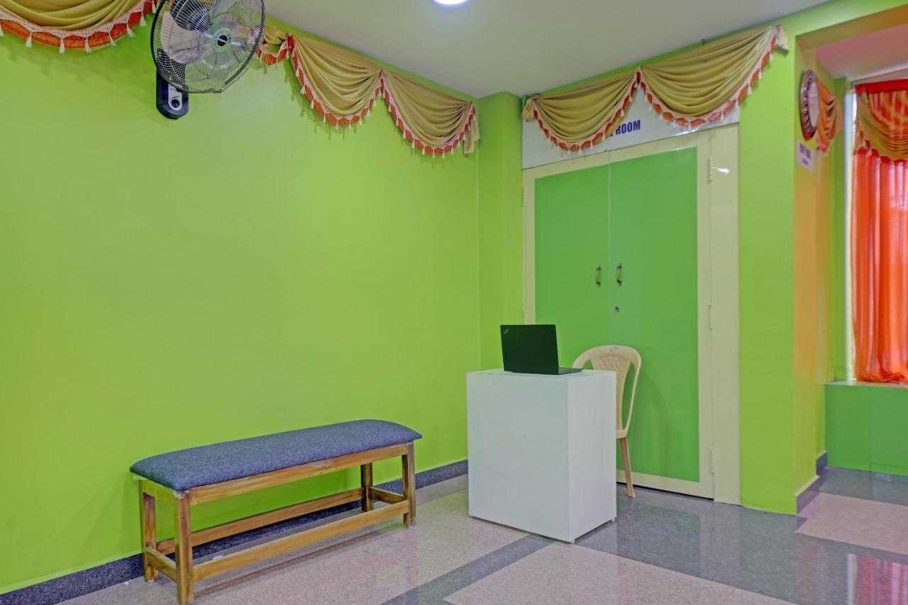 Oyo Flagship 80305 Sai Sakthi Residency 3* Chennai