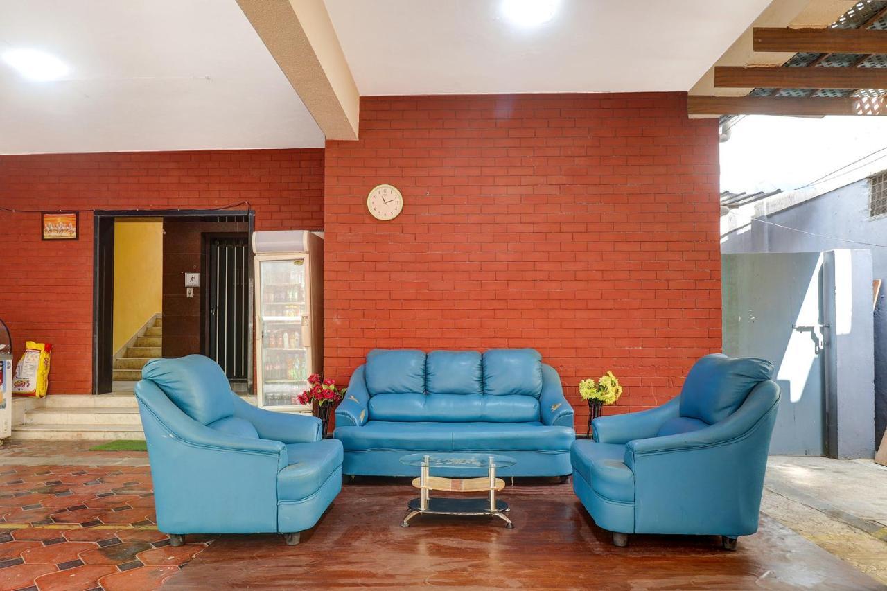 Fabhotel Green Tree Hotel 3*