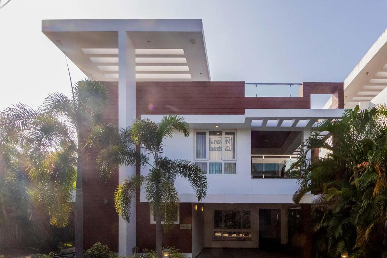 Stayvista At Starry Deck Ecr - 3bhk With Shared Pool *