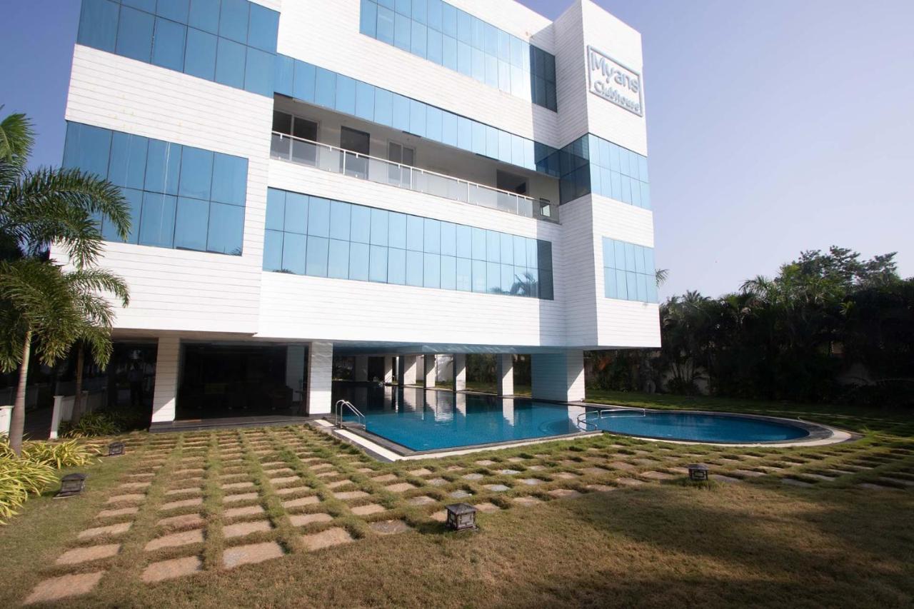 Stayvista At Starry Deck Ecr - 3bhk With Shared Pool Chennai