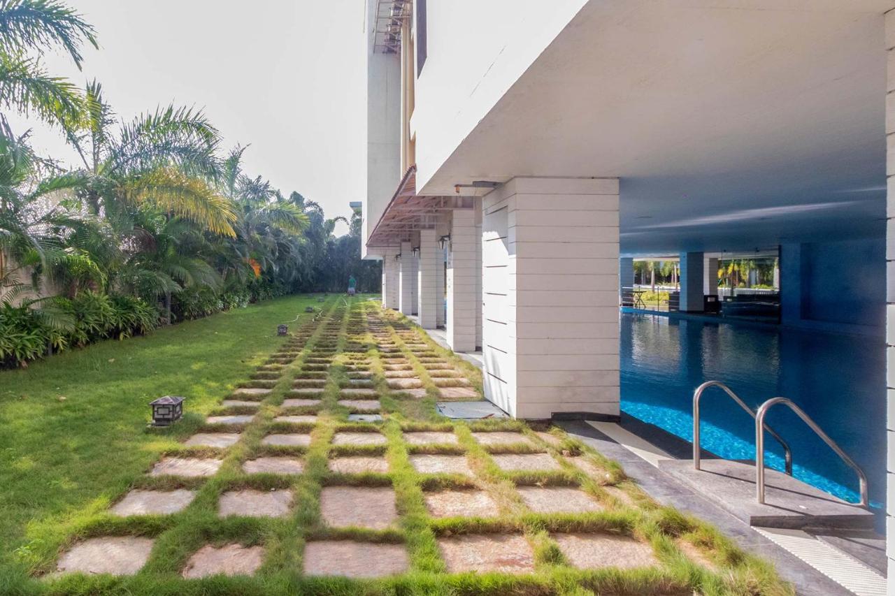 Vila Stayvista At Starry Deck Ecr - 3bhk With Shared Pool *