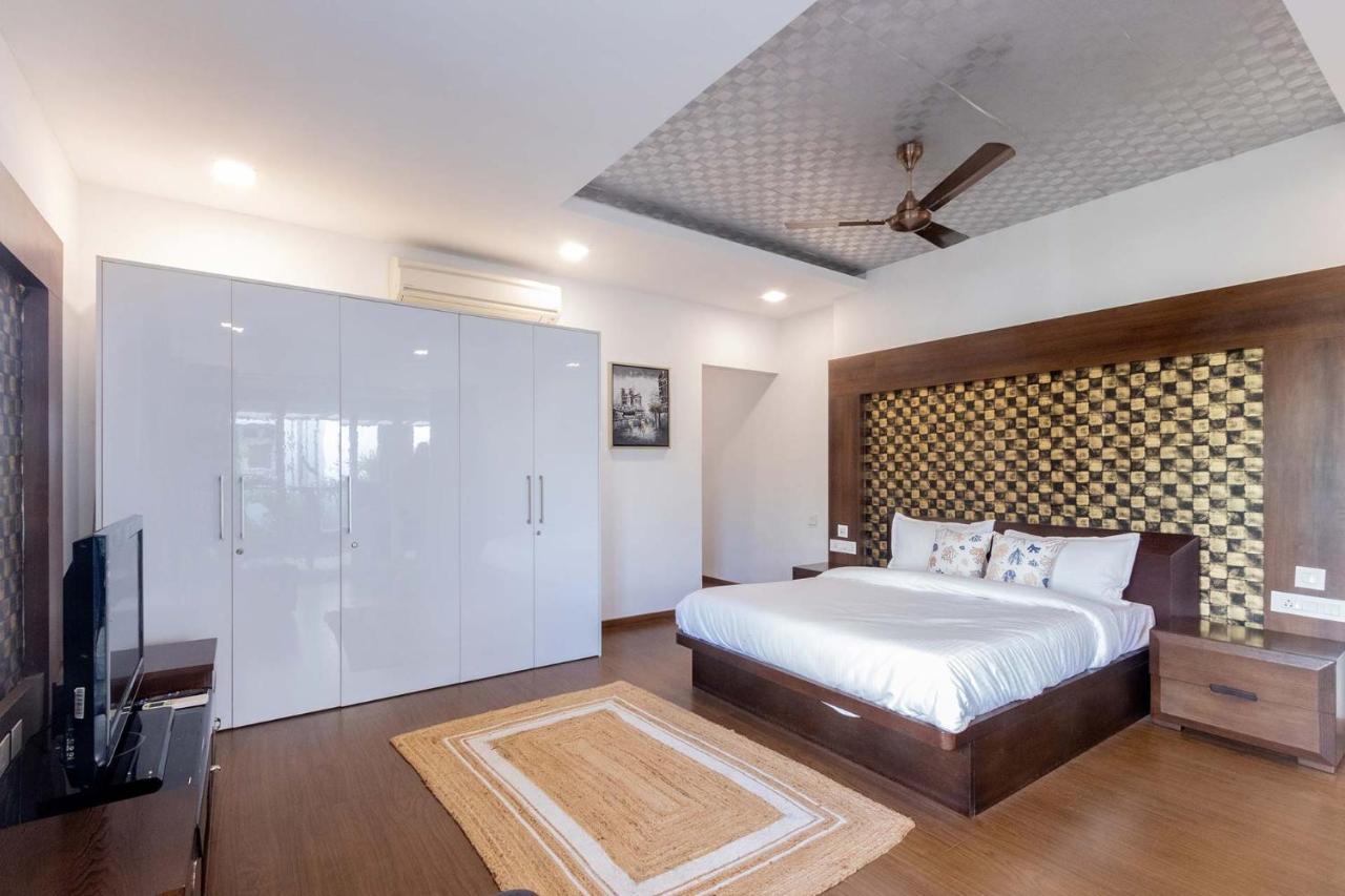 Vila Stayvista At Starry Deck Ecr - 3bhk With Shared Pool Chennai