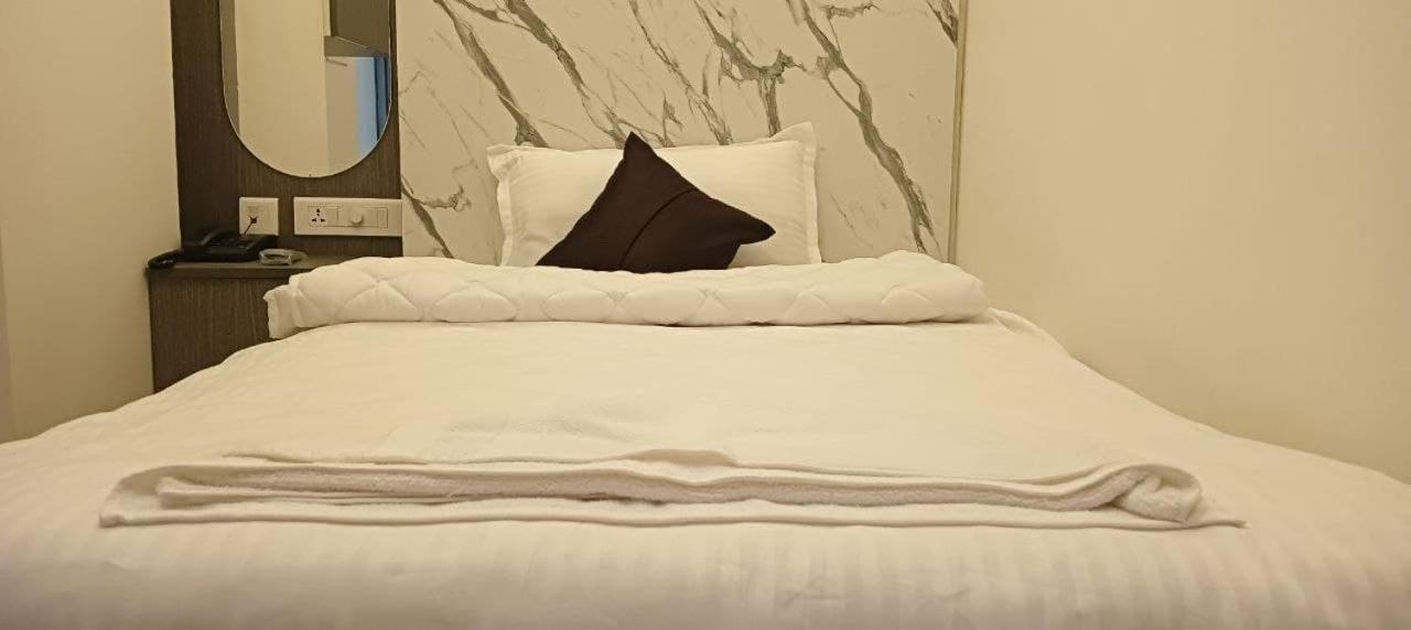 Sanns Tropicana 3* Chennai