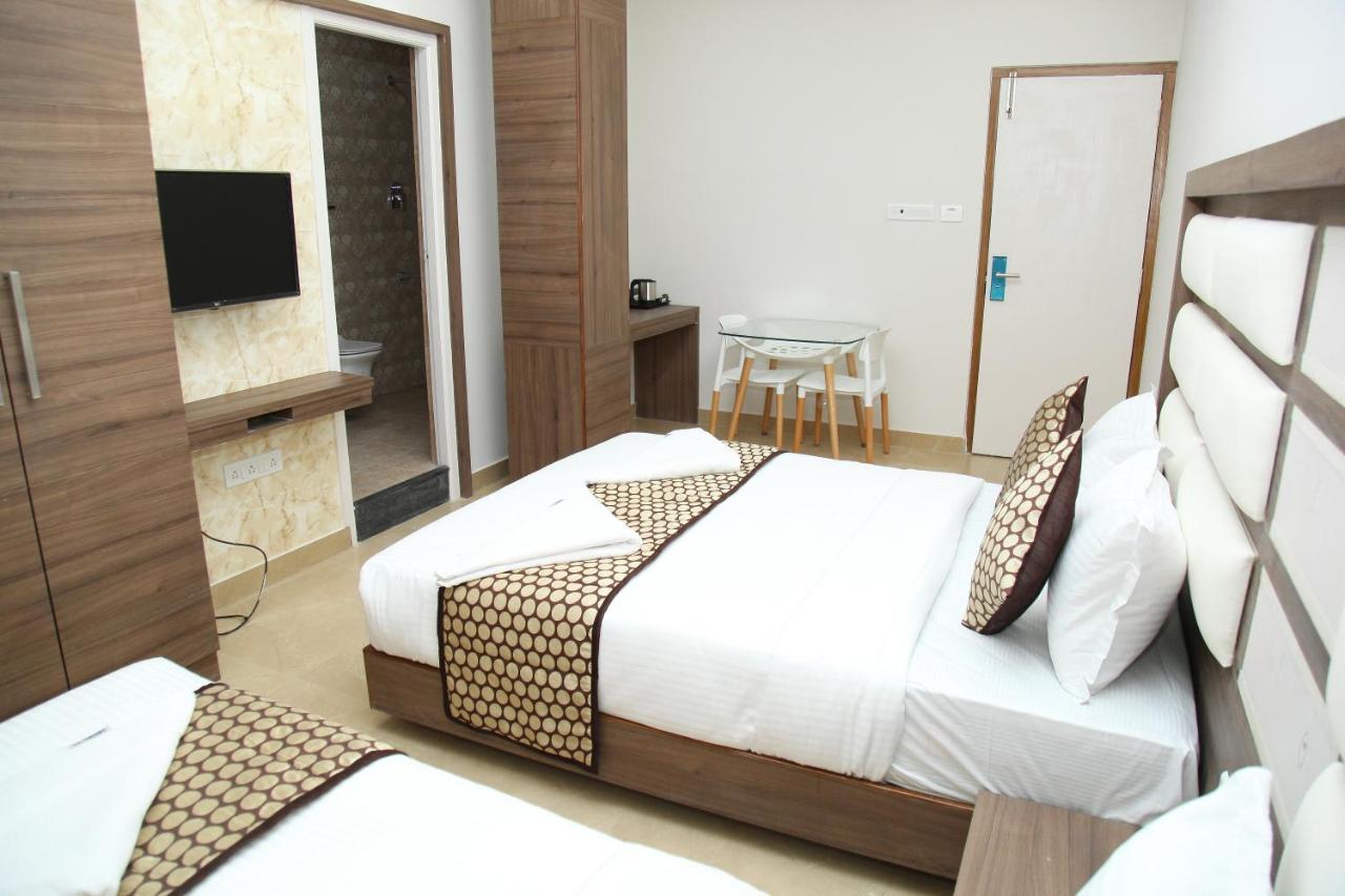 Hotel Century Courtyard 2*