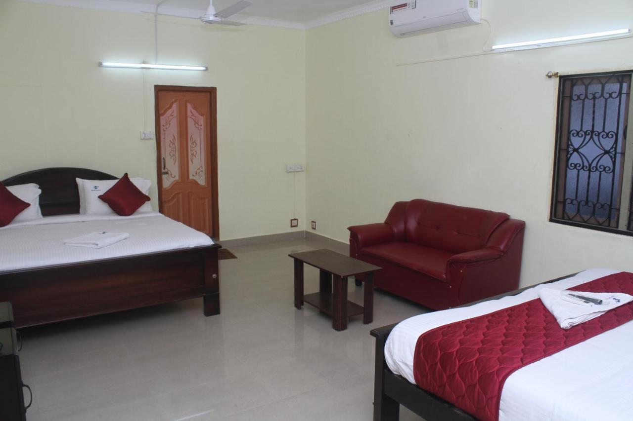 Skyry T Nagar Hotel 2*