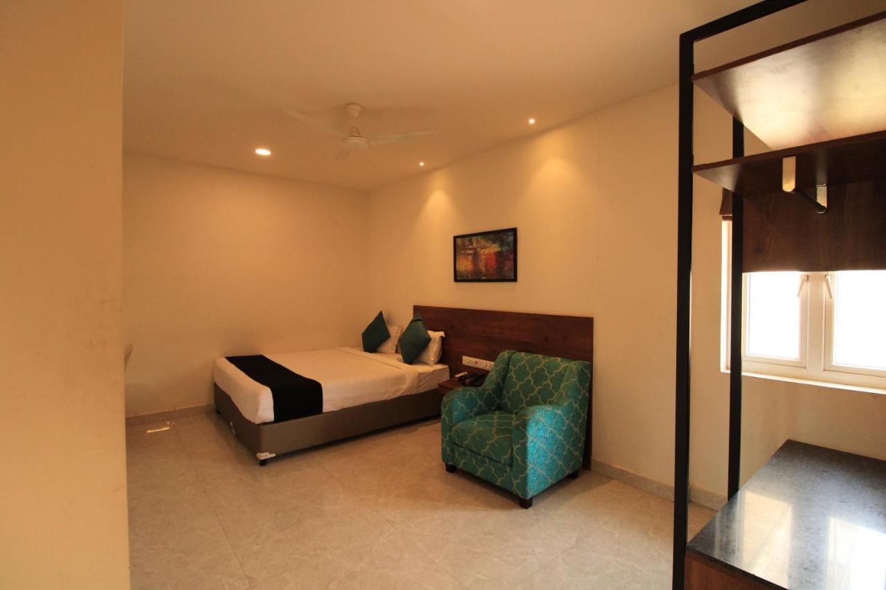 Arunaa Airport Hotel,chennai Hotel 2*