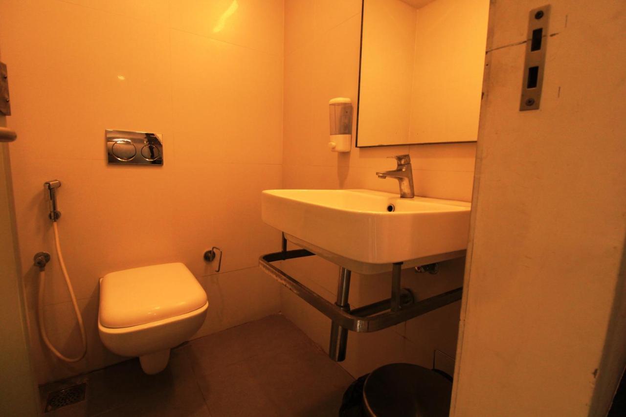 Hotel Arunaa Airport Hotel,chennai