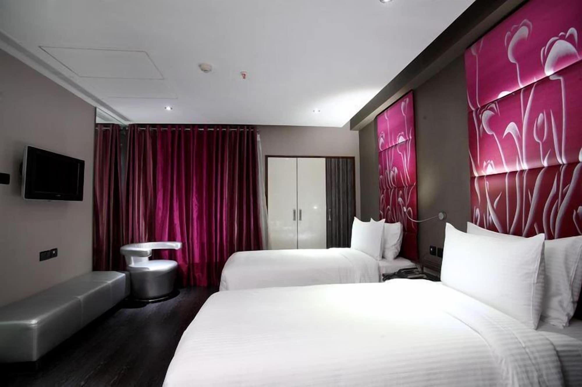 Hotel The Spring Chennai
