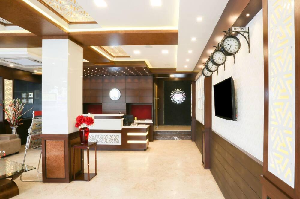 Emirates Residency Hotel *