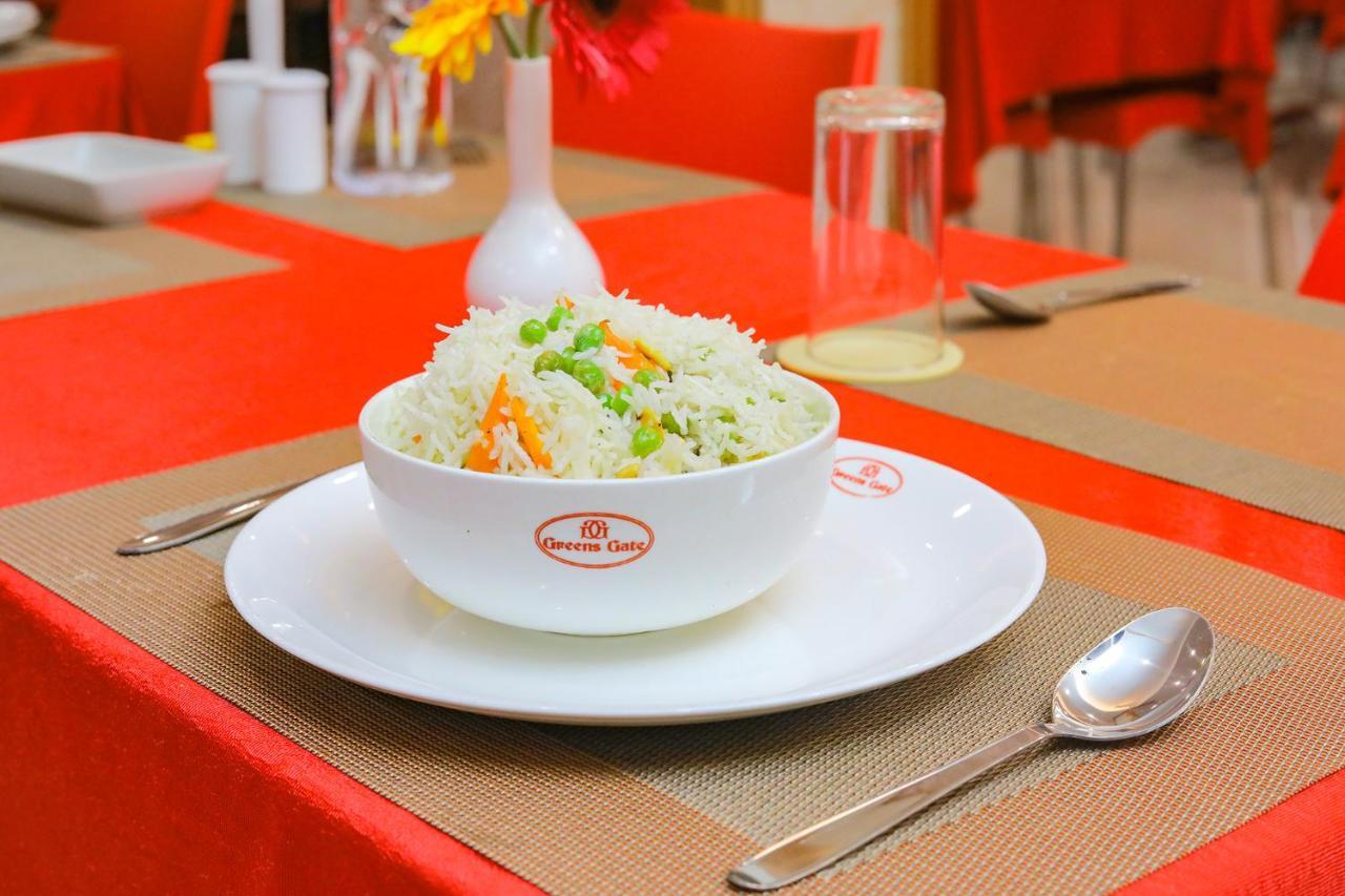 Fabhotel Greens Gate Hotel