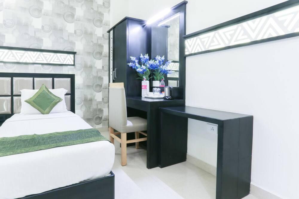 Hotel Emirates Residency