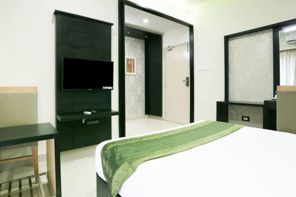 Hotel Emirates Residency