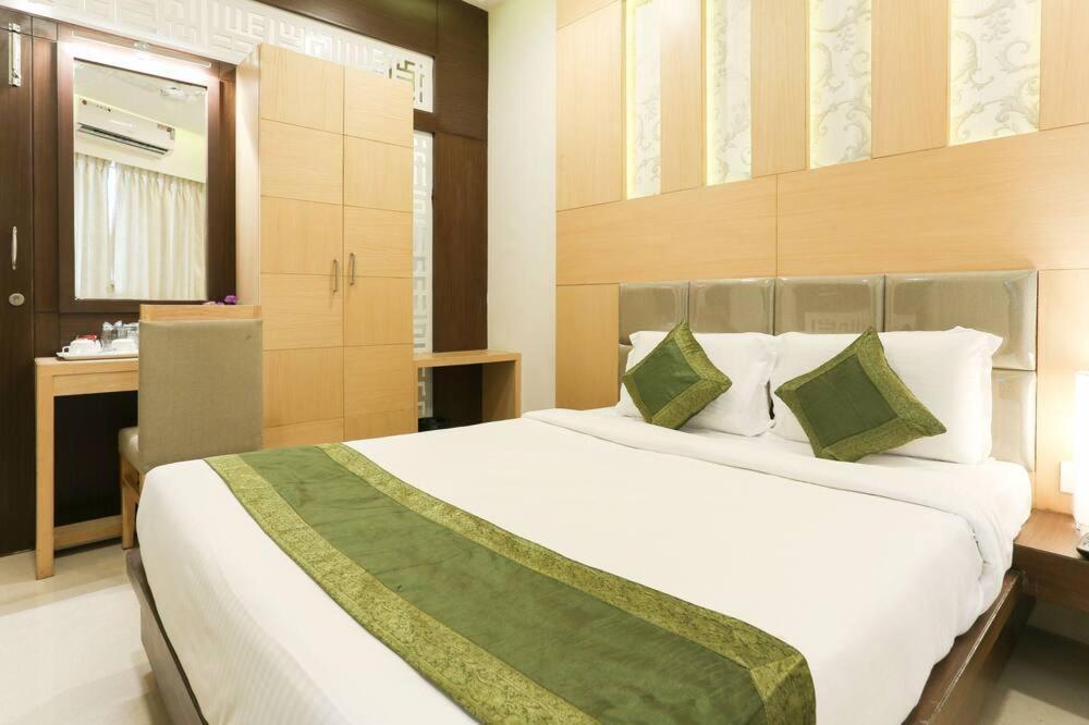 Emirates Residency * Chennai