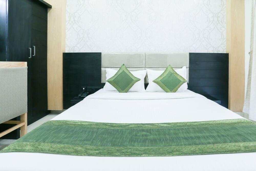 Hotel Emirates Residency